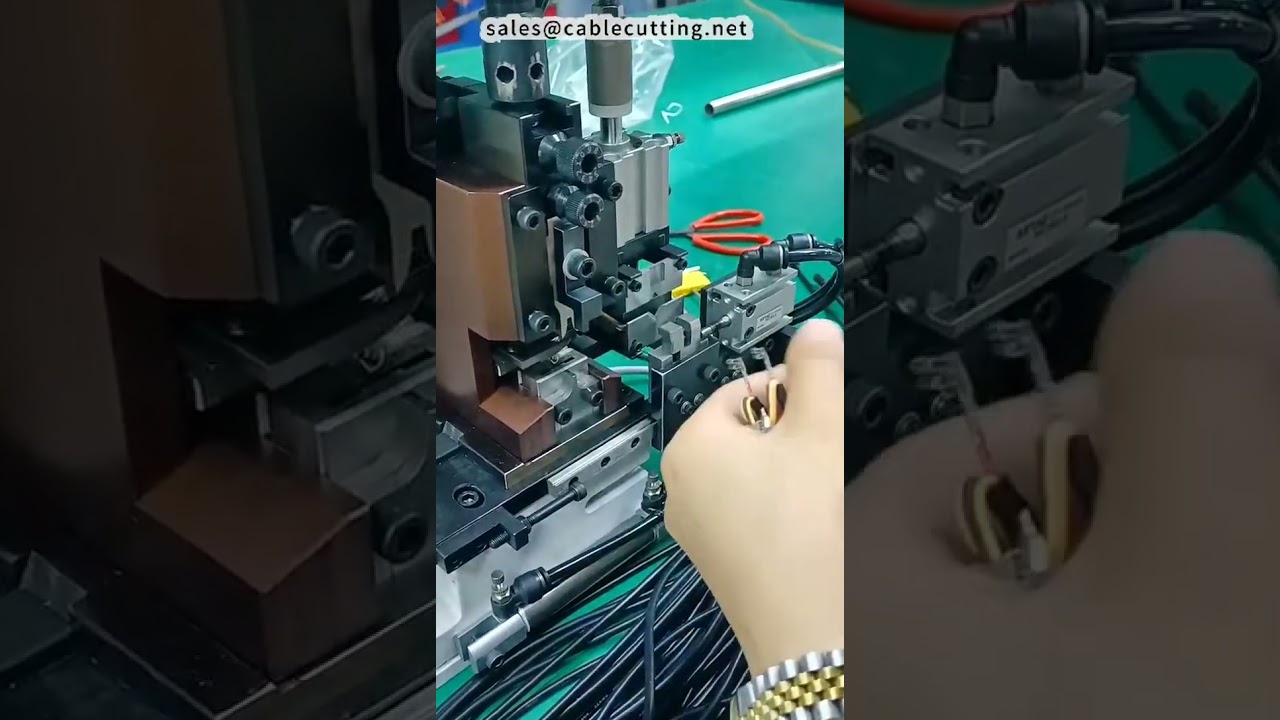 Mesin Stripping dan Crimping Terminal Flag untuk Peralatan Wire Harness