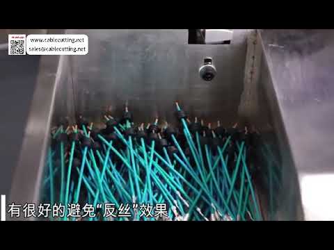 Proses Pemasangan Seal Tahan Air Universal, Crimping, dan Stripping Setelah Penyisipan untuk Wire Harness