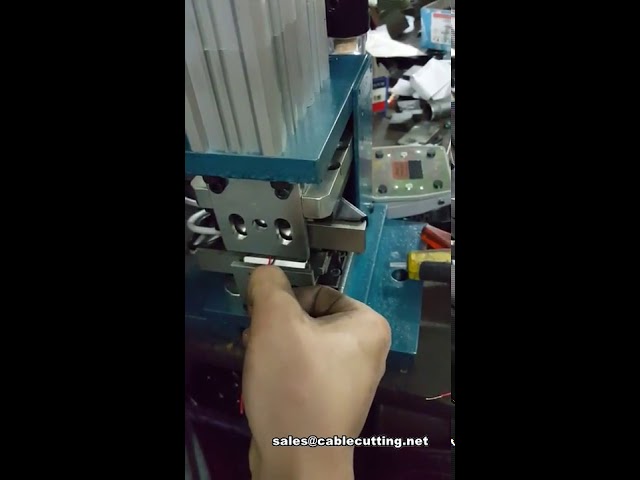 Mesin Pengupas dan Pemilin Kawat Pneumatik – Alat Kupas Kawat Otomatis