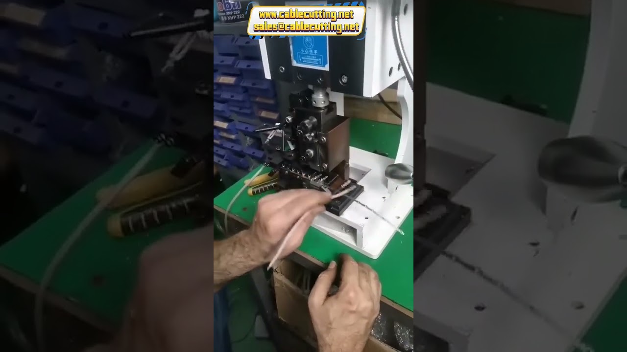 Cetakan OTP Side Feed untuk Aplikator Terminal Crimping Ganda pada Mesin Kabel HS 400
