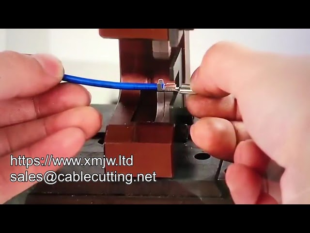 Die Aplikator Terminal & Mold OTP Langsung Pabrik – Moulds Crimping Horizontal Presisi