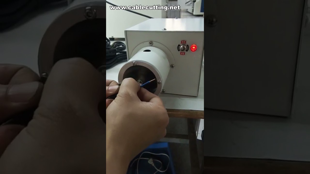 Mesin Kupas dan Putar Kawat Otomatis - Rotary Blade Wire Stripping And Twisting Machine untuk Pemrosesan Kabel Industri