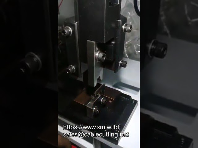 Pisau Mesin Terminal & OTP Blade: Pemotong dan Pengupas Kawat Presisi Tinggi untuk Crimping